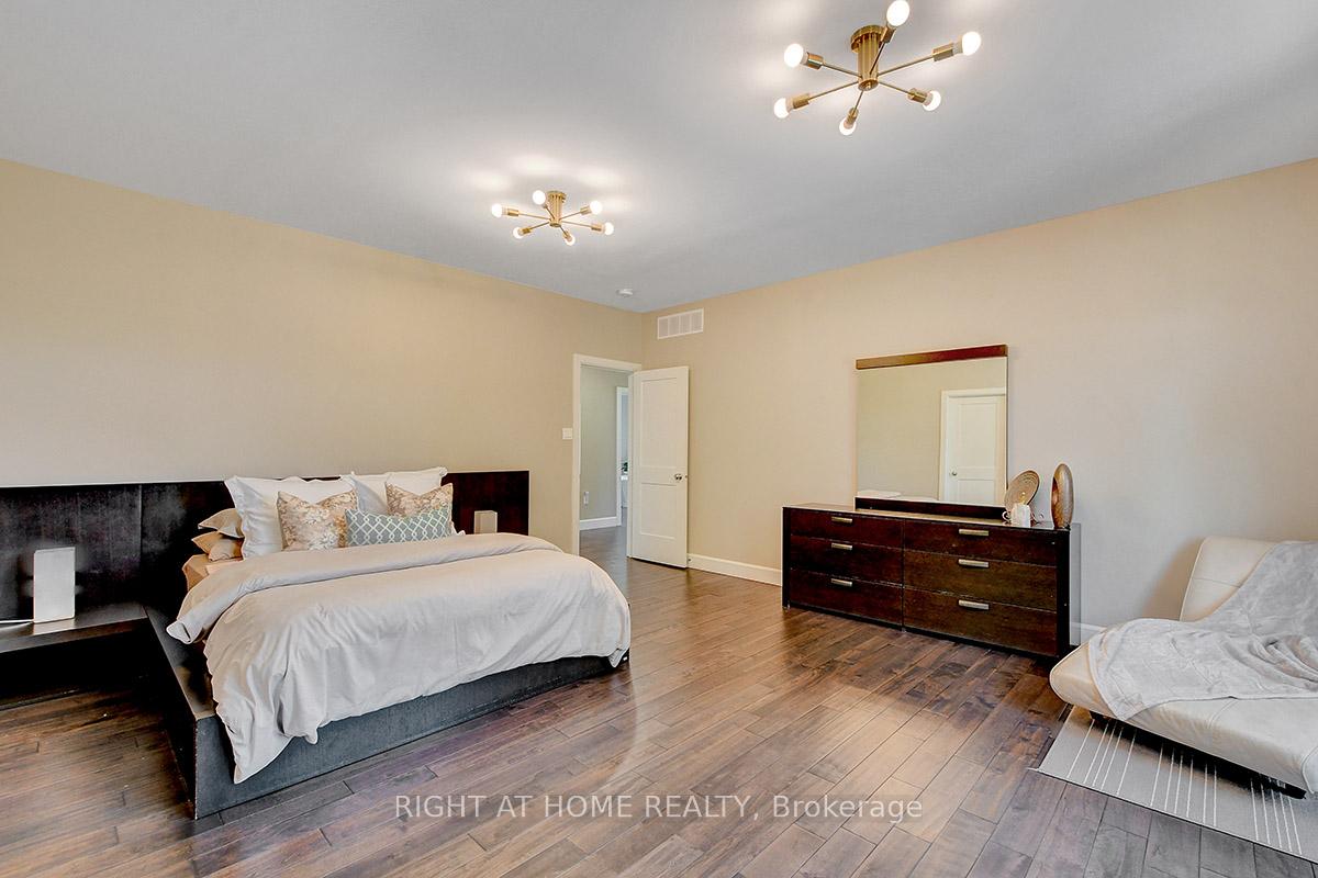 Photo 24 of 25 Bren Maur Road, Ottawa, Barrhaven - Hearts Desire — HOMEH