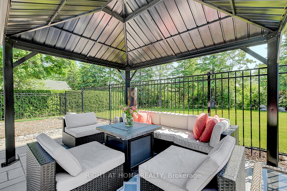 Photo 42 of 25 Bren Maur Road, Ottawa, Barrhaven - Hearts Desire — HOMEH