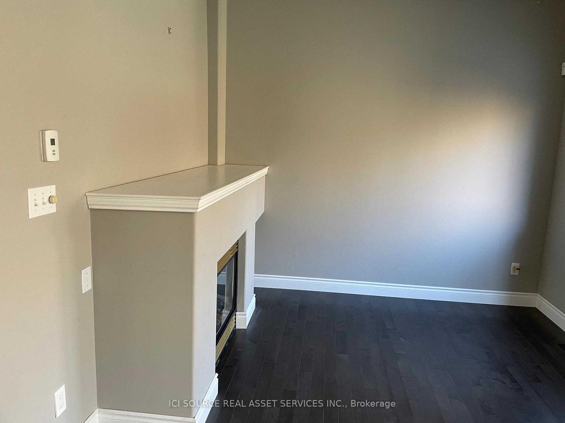 Photo 5 of 808 Grey Alder Court, Waterloo, Columbia Forest — HOMEH