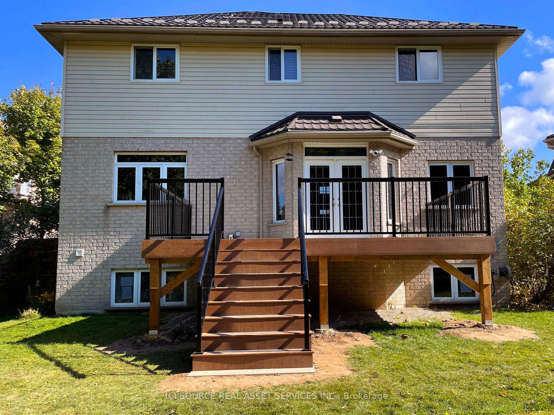 Photo 16 of 808 Grey Alder Court, Waterloo, Columbia Forest — HOMEH