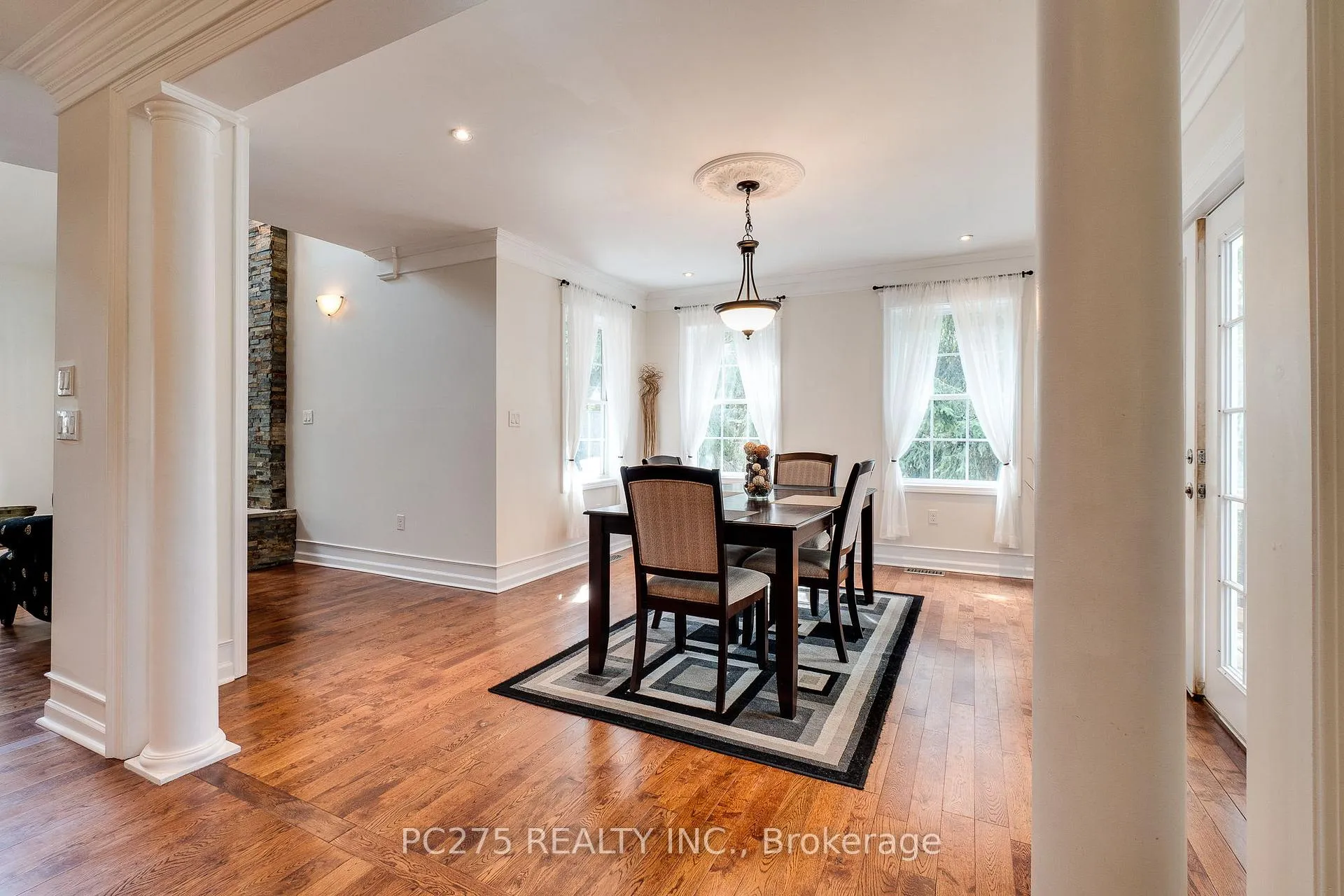 Photo 17 of 23 Mactavesh Crescent, Bluewater, Bayfield — HOMEH