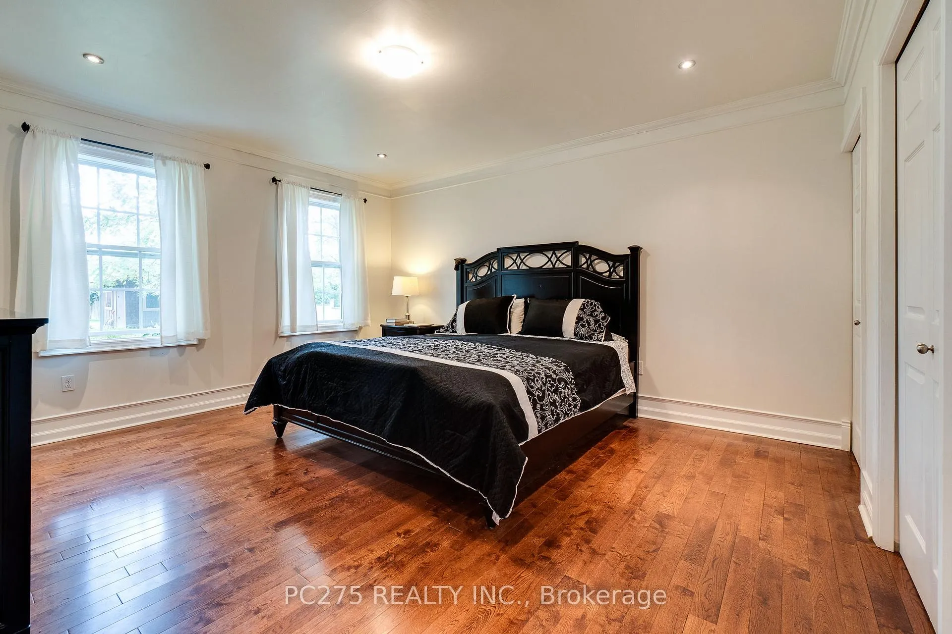 Photo 29 of 23 Mactavesh Crescent, Bluewater, Bayfield — HOMEH