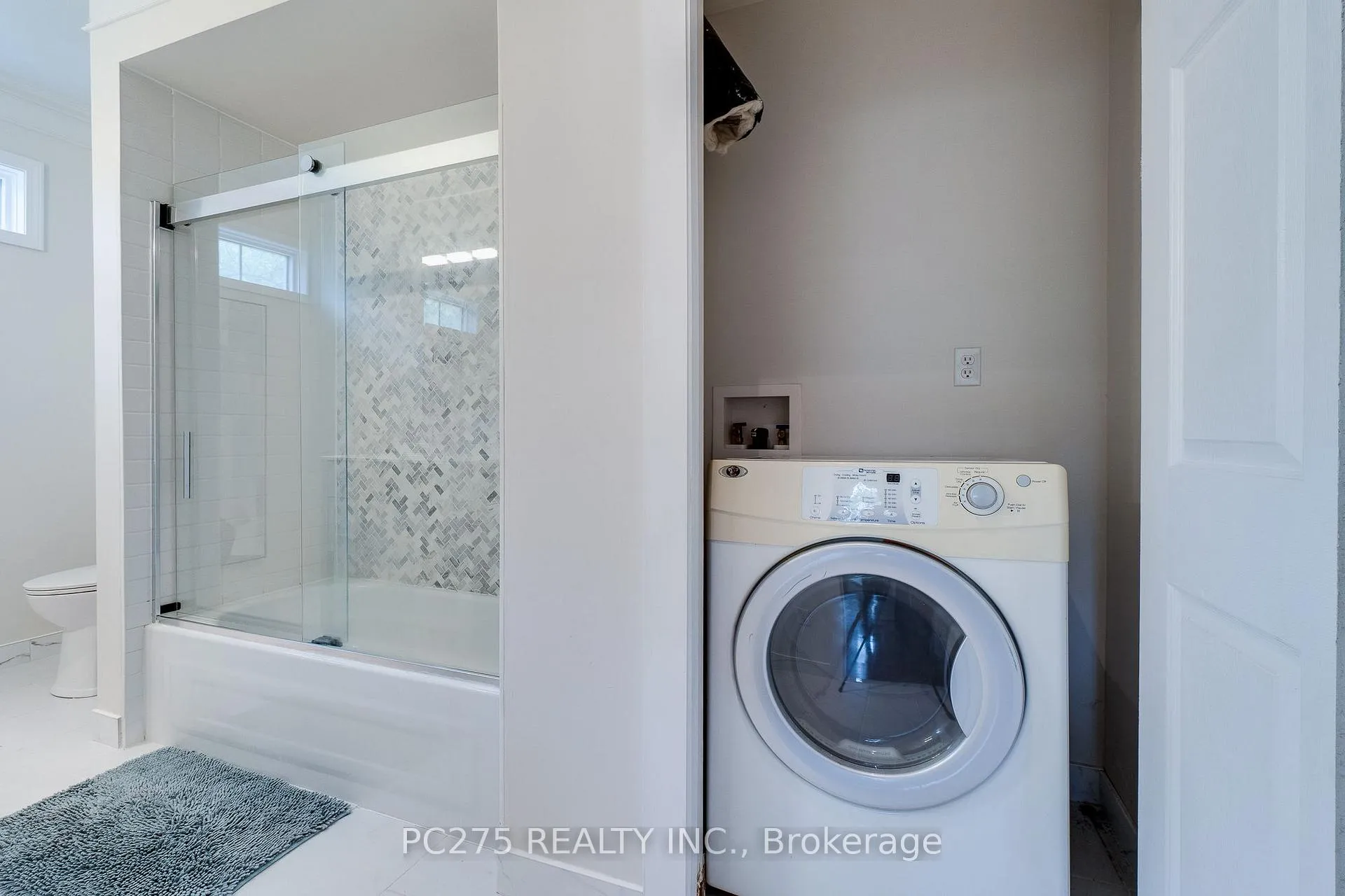 Photo 38 of 23 Mactavesh Crescent, Bluewater, Bayfield — HOMEH