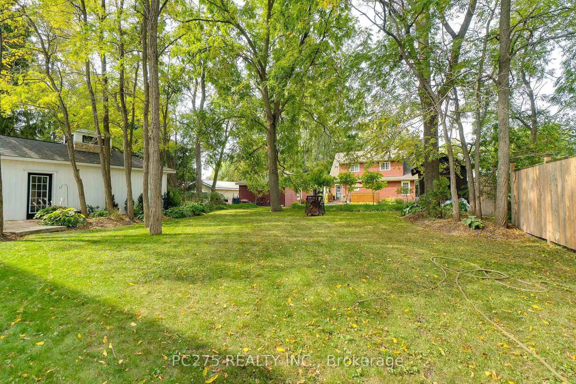 Photo 49 of 23 Mactavesh Crescent, Bluewater, Bayfield — HOMEH