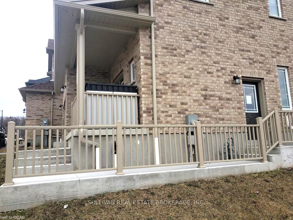 Photo 3 of Unit B, 385 Beechdrops Drive, Waterloo — HOMEH