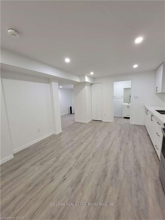 Photo 6 of Unit B, 385 Beechdrops Drive, Waterloo — HOMEH