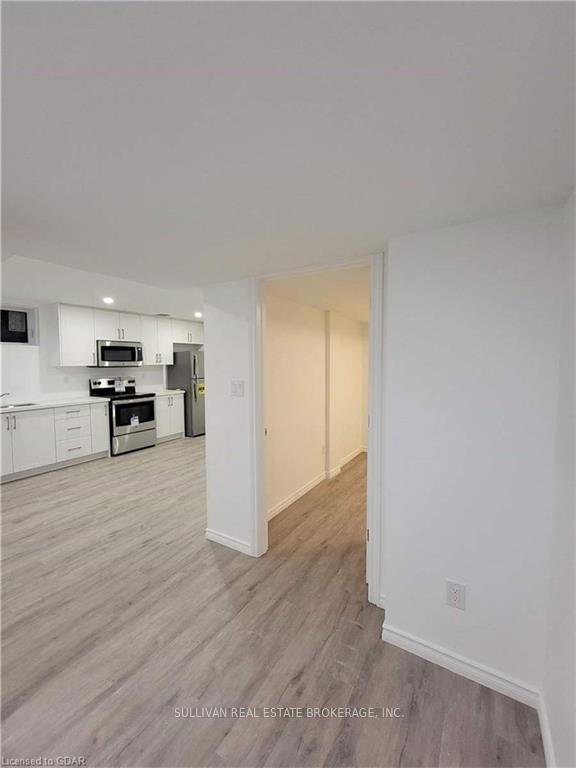 Photo 7 of Unit B, 385 Beechdrops Drive, Waterloo — HOMEH