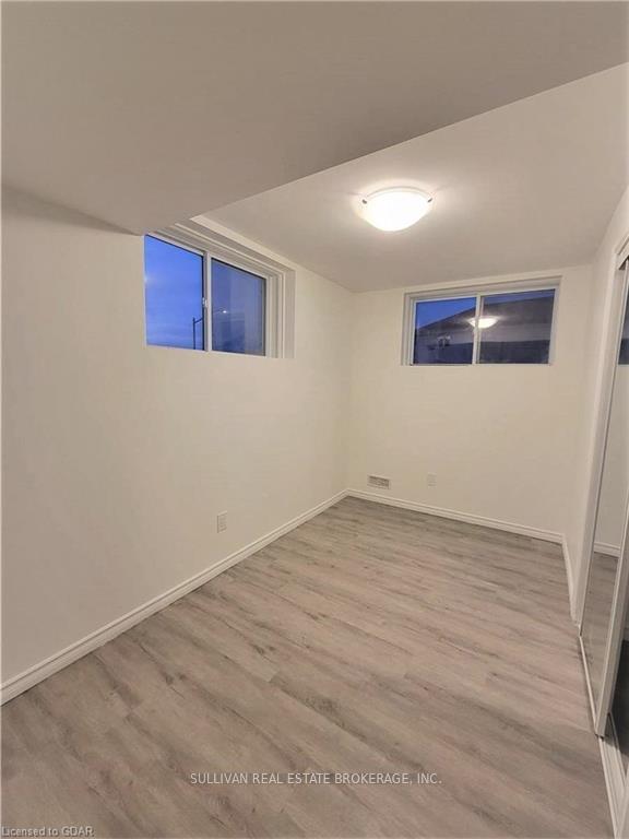 Photo 8 of Unit B, 385 Beechdrops Drive, Waterloo — HOMEH