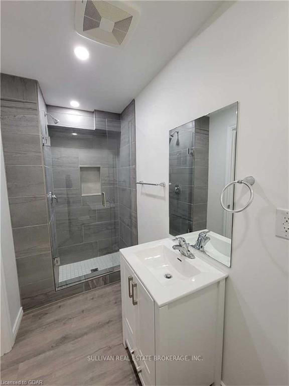 Photo 9 of Unit B, 385 Beechdrops Drive, Waterloo — HOMEH