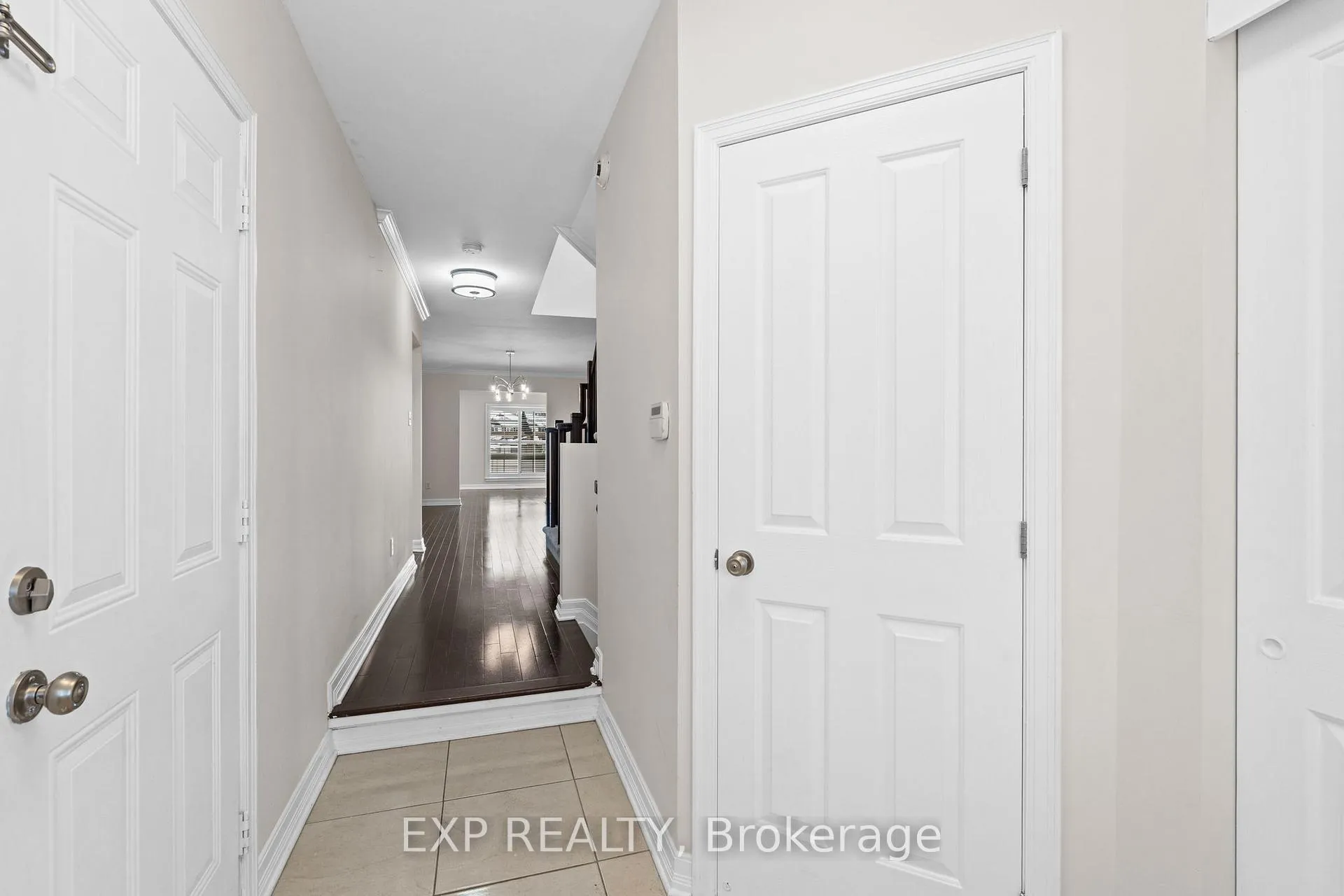 Photo 9 of 552 Ashbourne Crescent, Ottawa, Barrhaven - Stonebridge — HOMEH
