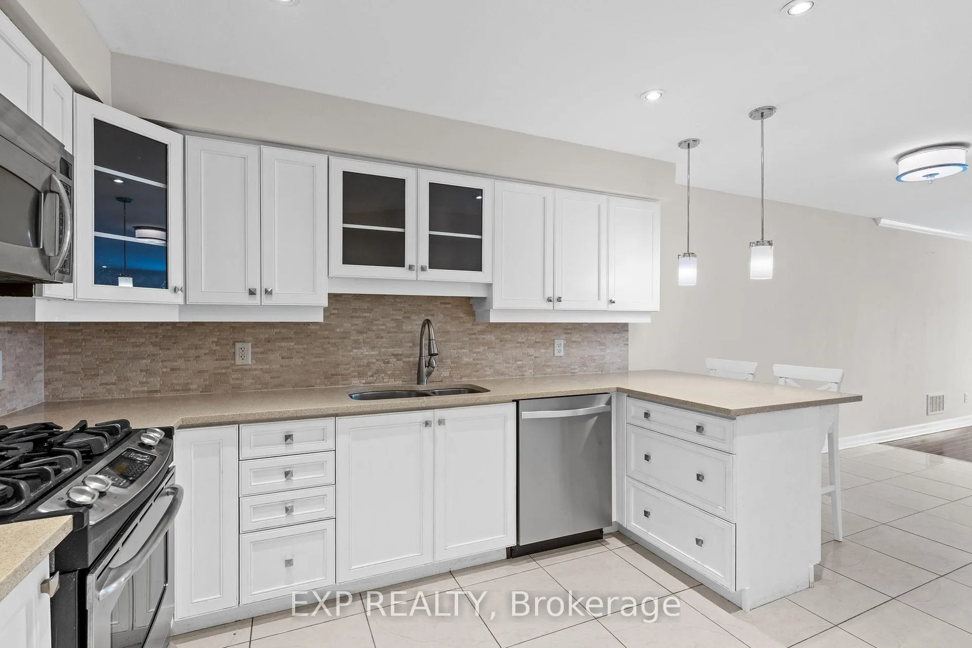Photo 15 of 552 Ashbourne Crescent, Ottawa, Barrhaven - Stonebridge — HOMEH