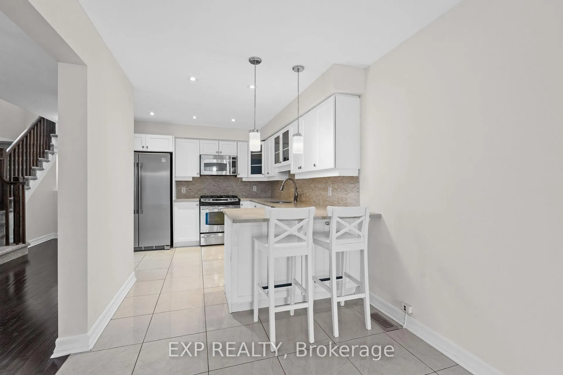 Photo 24 of 552 Ashbourne Crescent, Ottawa, Barrhaven - Stonebridge — HOMEH