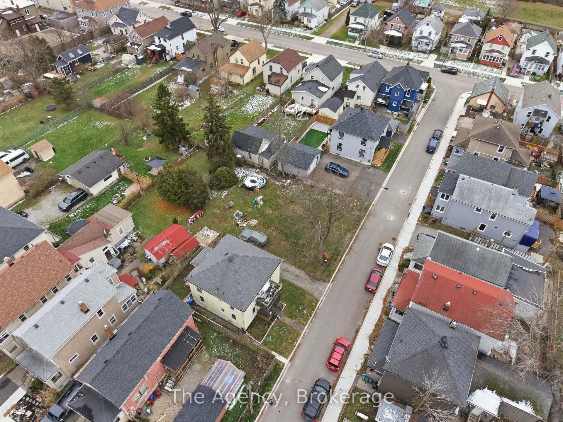 Photo 2 of 11 Patsy Avenue, Welland, Lincoln/Crowland — HOMEH