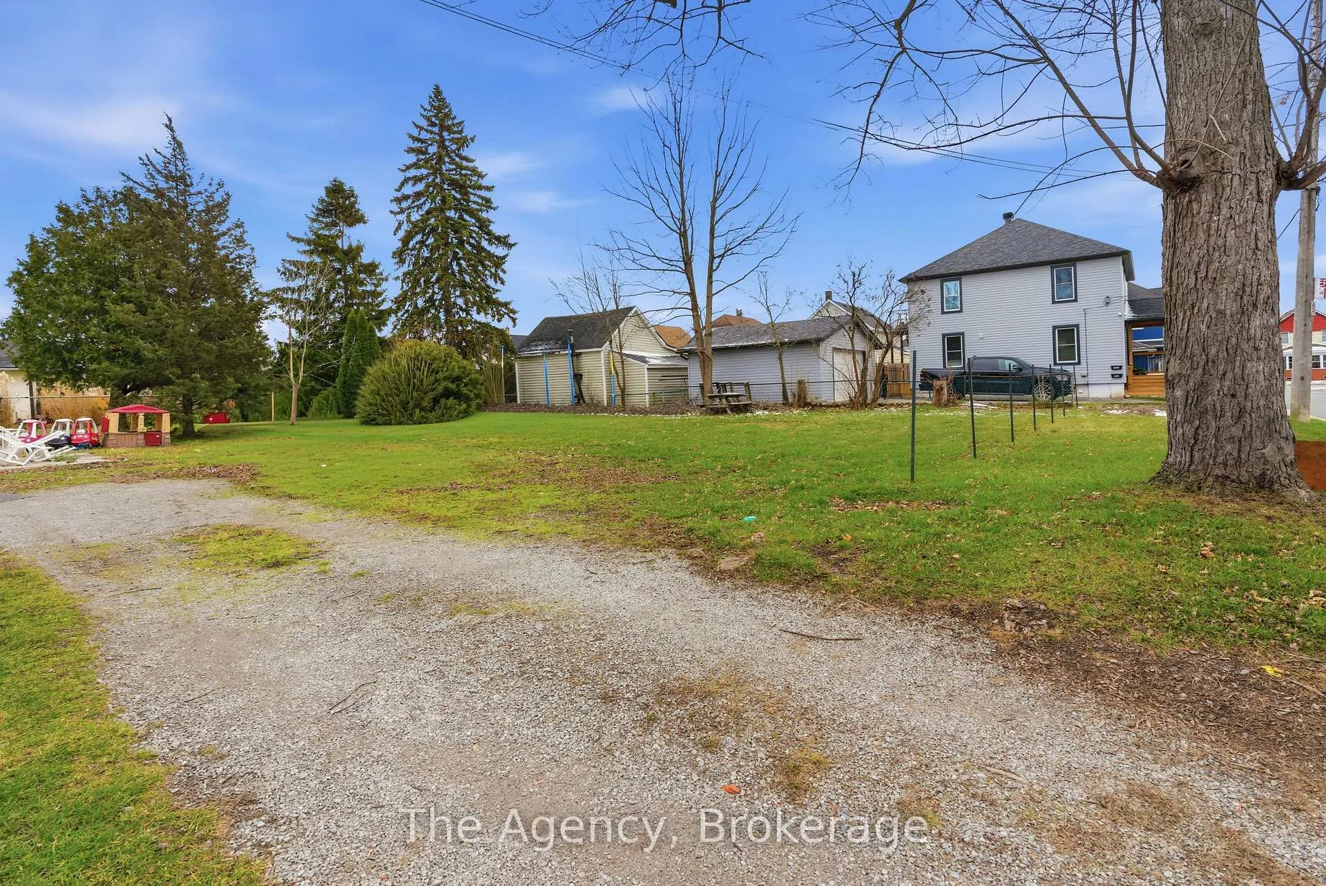 Photo 23 of 11 Patsy Avenue, Welland, Lincoln/Crowland — HOMEH