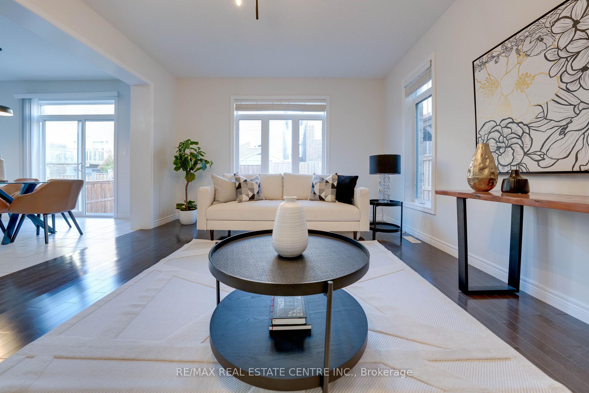 Photo 8 of 408 Wild Calla Street, Waterloo, Vista Hills — HOMEH