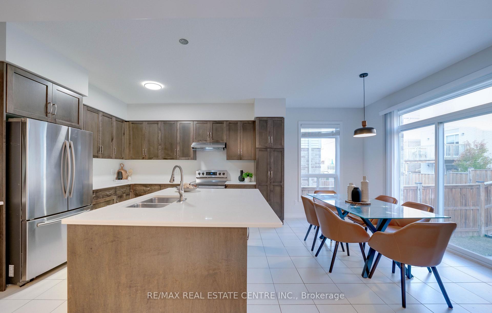 Photo 12 of 408 Wild Calla Street, Waterloo, Vista Hills — HOMEH