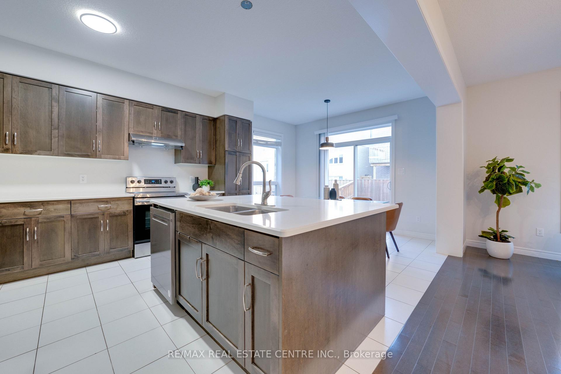 Photo 16 of 408 Wild Calla Street, Waterloo, Vista Hills — HOMEH