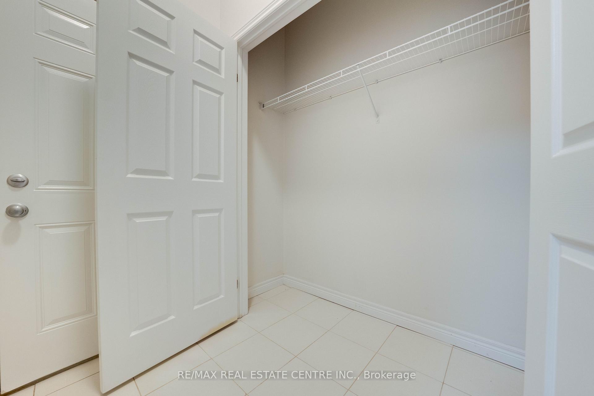 Photo 20 of 408 Wild Calla Street, Waterloo, Vista Hills — HOMEH