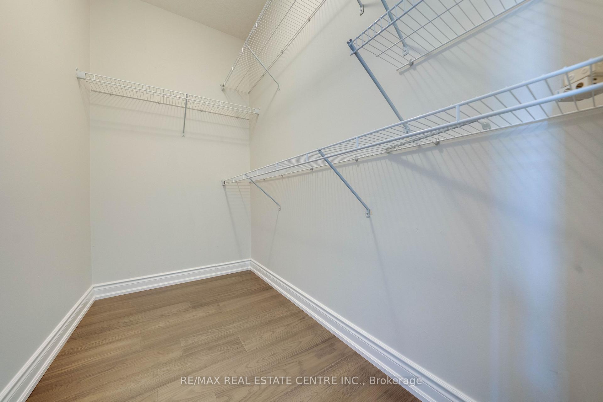 Photo 33 of 408 Wild Calla Street, Waterloo, Vista Hills — HOMEH