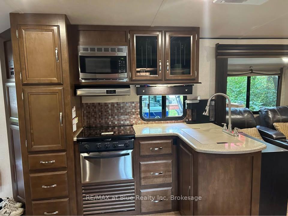 Photo 8 of Unit H 21, 7489 Sideraod 5 E, Wellington North, Rural Wellington North — HOMEH