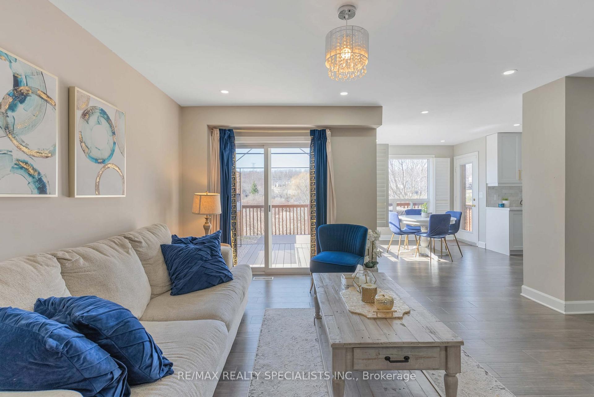Photo 7 of Unit UPPER, 688 Brandenburg Boulevard, Waterloo — HOMEH