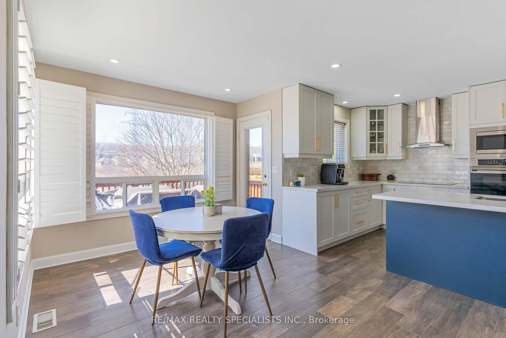 Photo 13 of Unit UPPER, 688 Brandenburg Boulevard, Waterloo — HOMEH