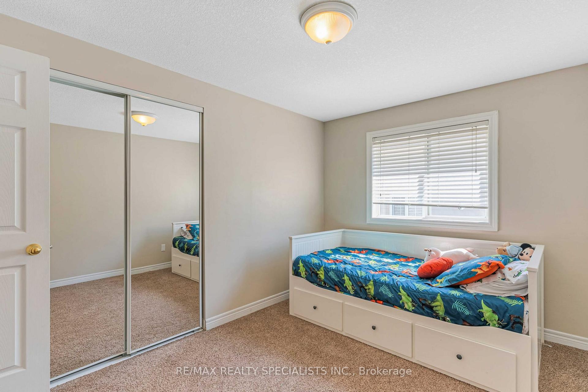 Photo 20 of Unit UPPER, 688 Brandenburg Boulevard, Waterloo — HOMEH