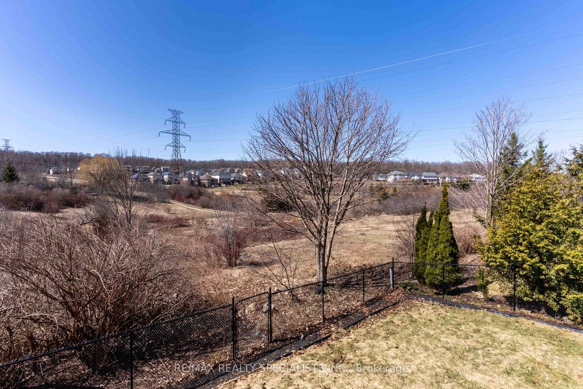 Photo 26 of Unit UPPER, 688 Brandenburg Boulevard, Waterloo — HOMEH