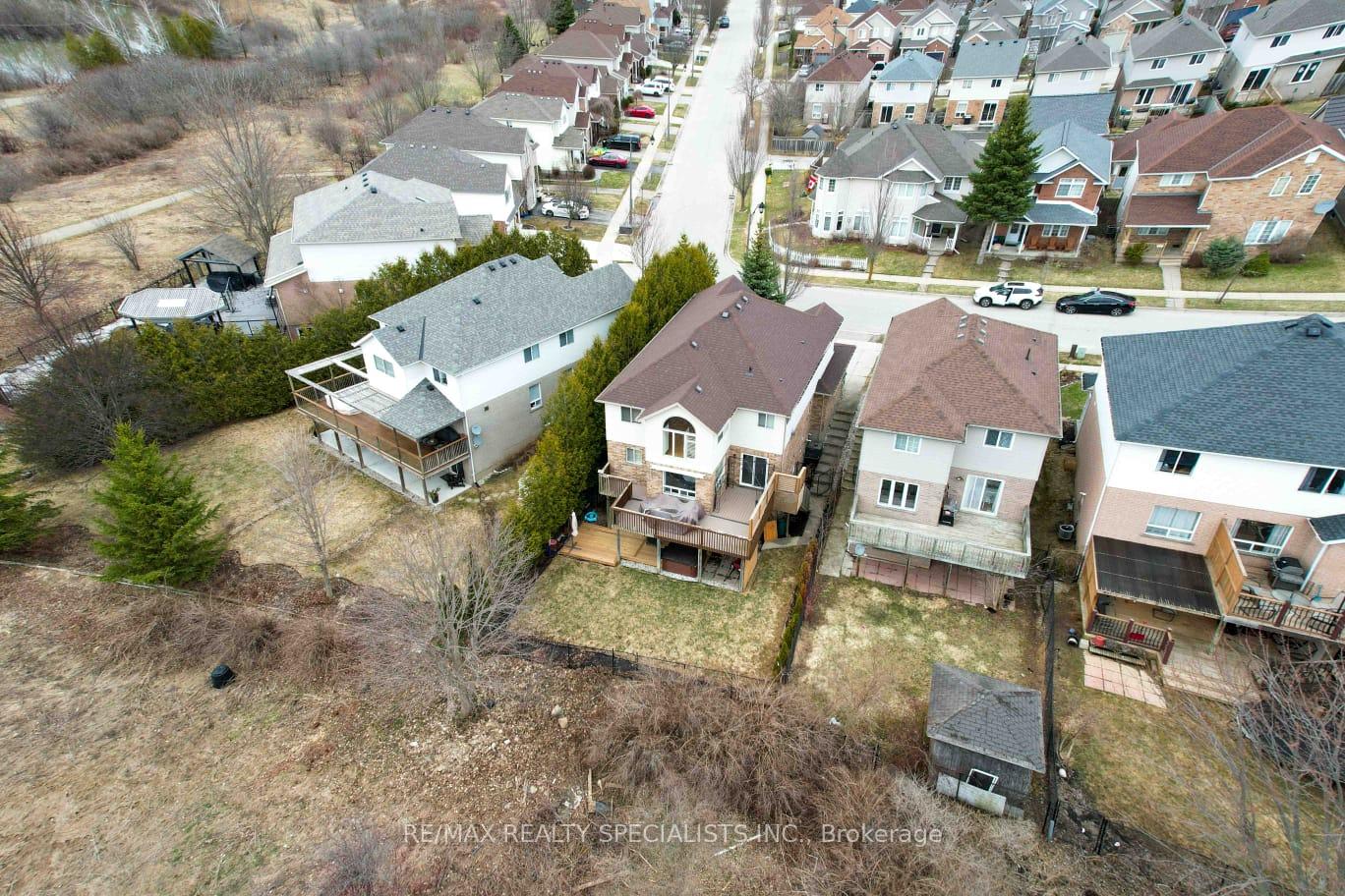 Photo 28 of Unit UPPER, 688 Brandenburg Boulevard, Waterloo — HOMEH