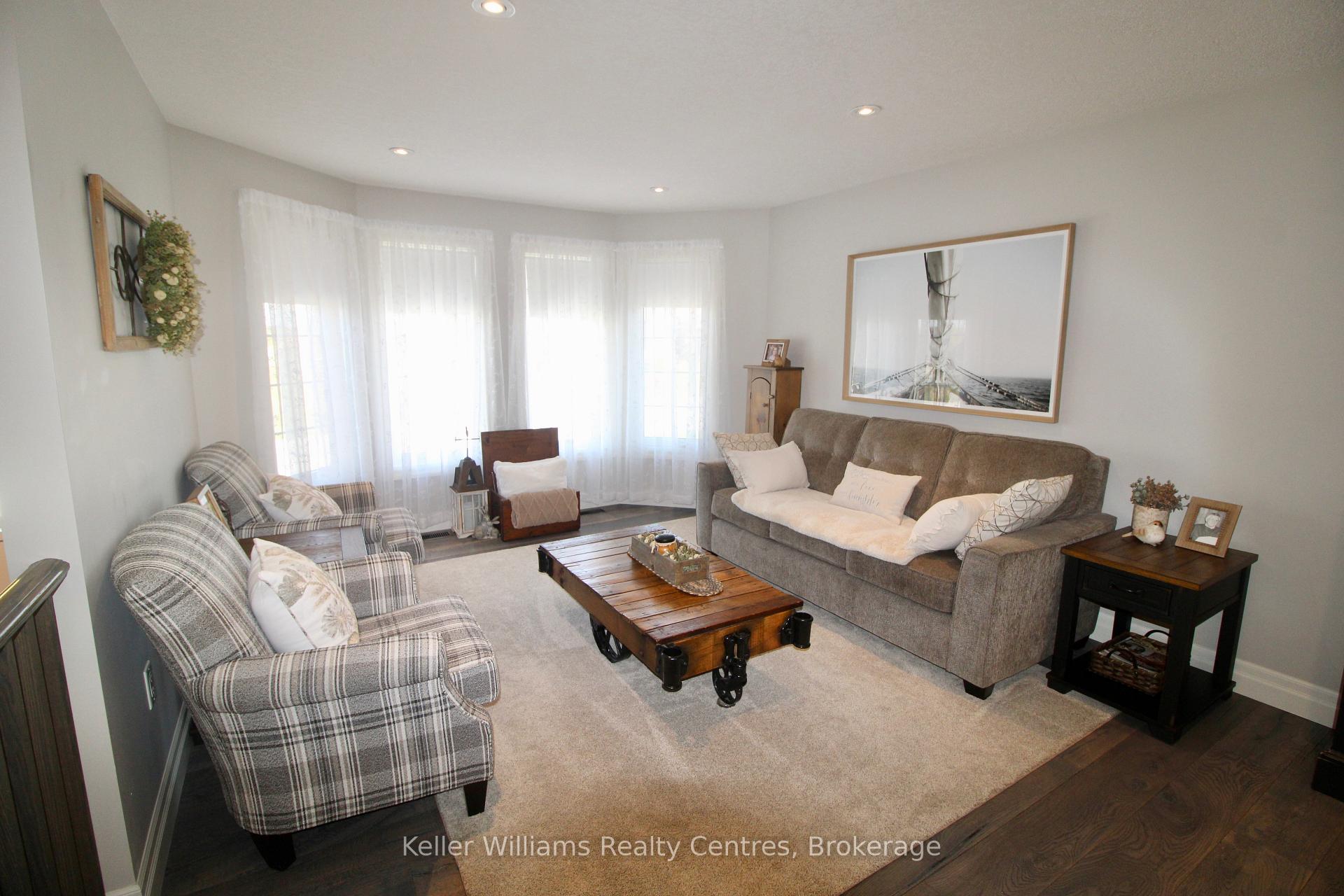 Photo 12 of 102 Tower Road, Arran-Elderslie — HOMEH