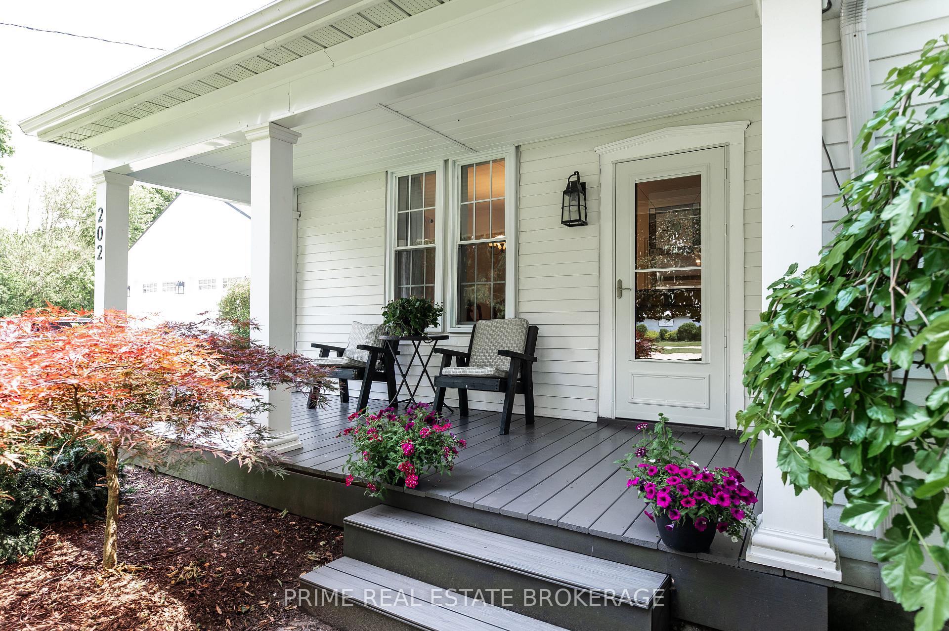 Photo 4 of 202 Queen Street, West Elgin, Rodney — HOMEH