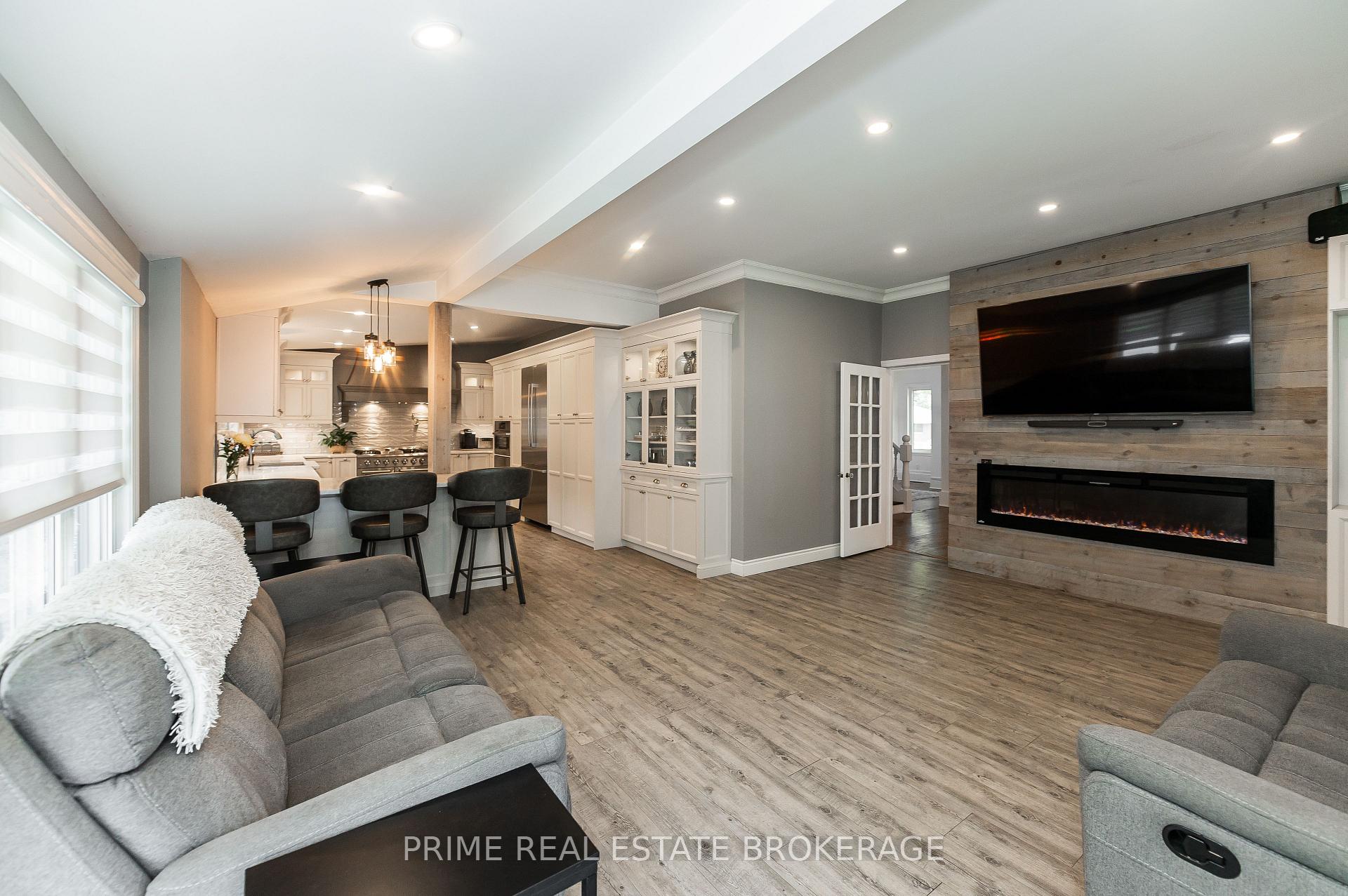 Photo 10 of 202 Queen Street, West Elgin, Rodney — HOMEH