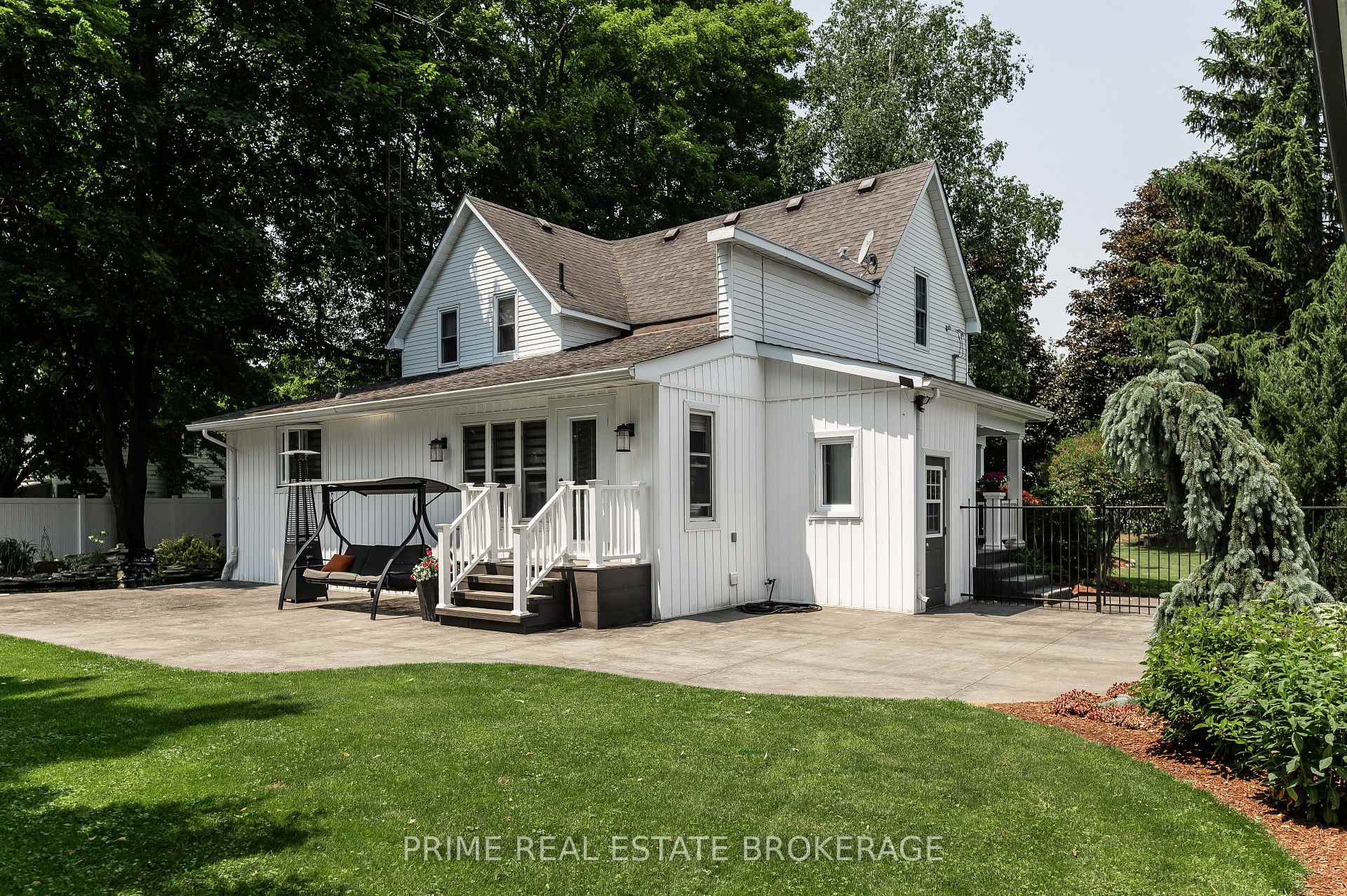 Photo 40 of 202 Queen Street, West Elgin, Rodney — HOMEH