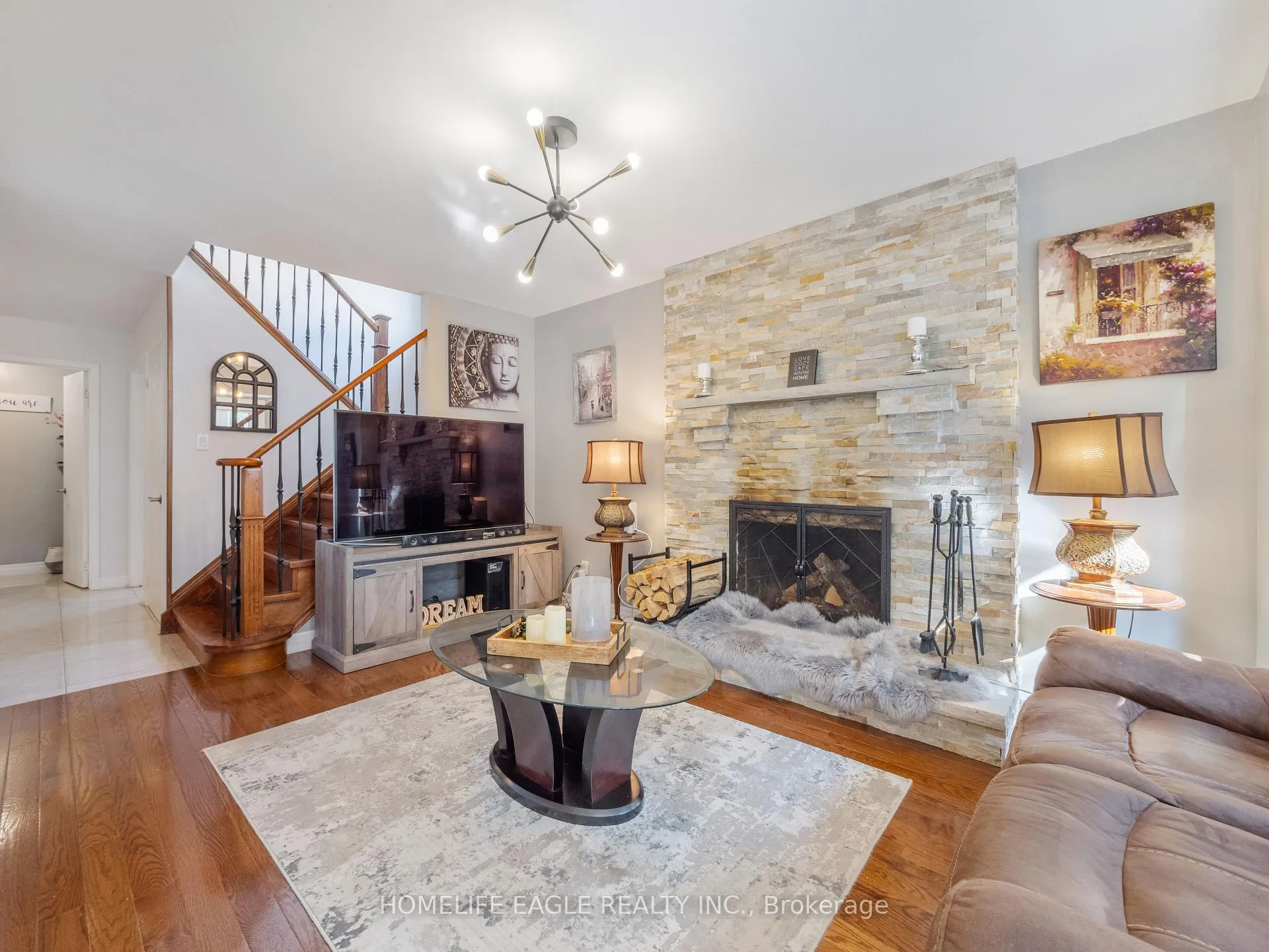 Photo 5 of 30 Moffat Crescent, Aurora, Aurora Heights — HOMEH