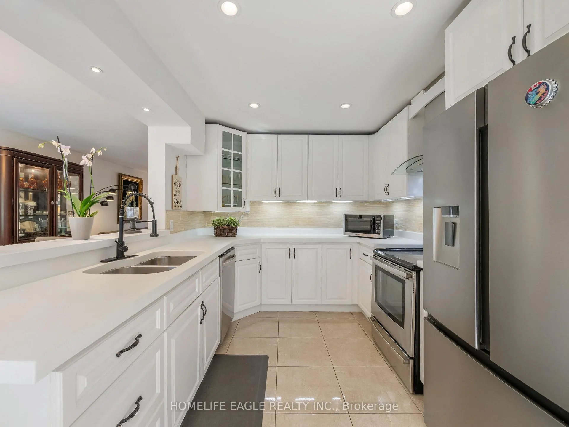 Photo 14 of 30 Moffat Crescent, Aurora, Aurora Heights — HOMEH
