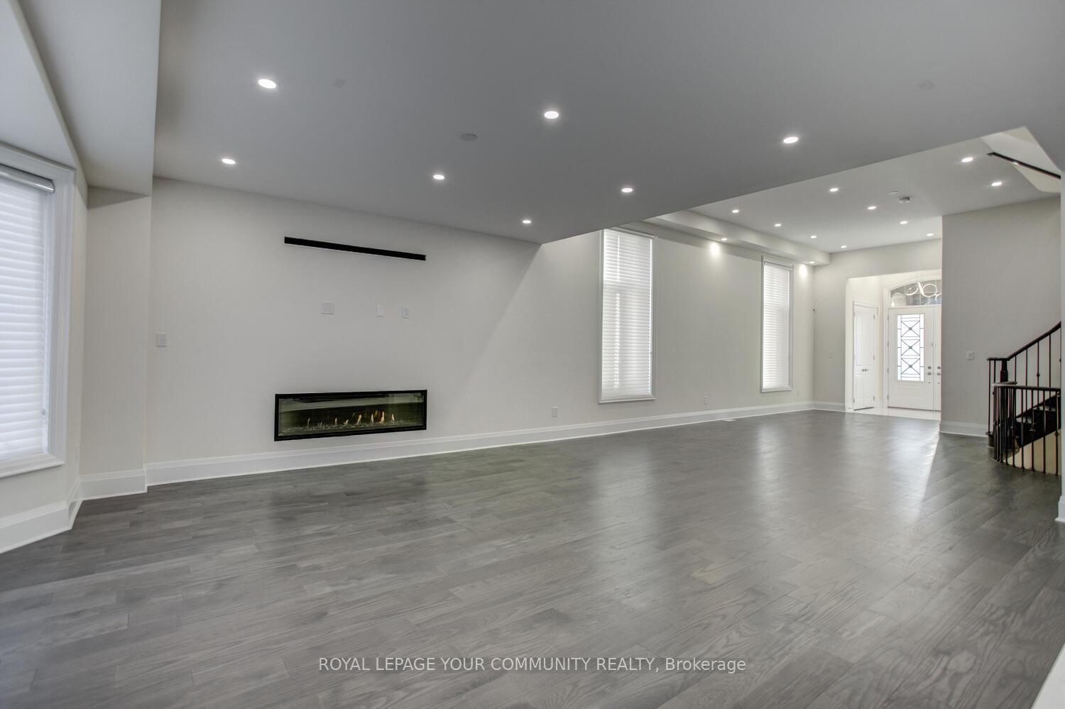 Photo 4 of 13 Bannockburn Drive, Vaughan, Vellore Village — HOMEH