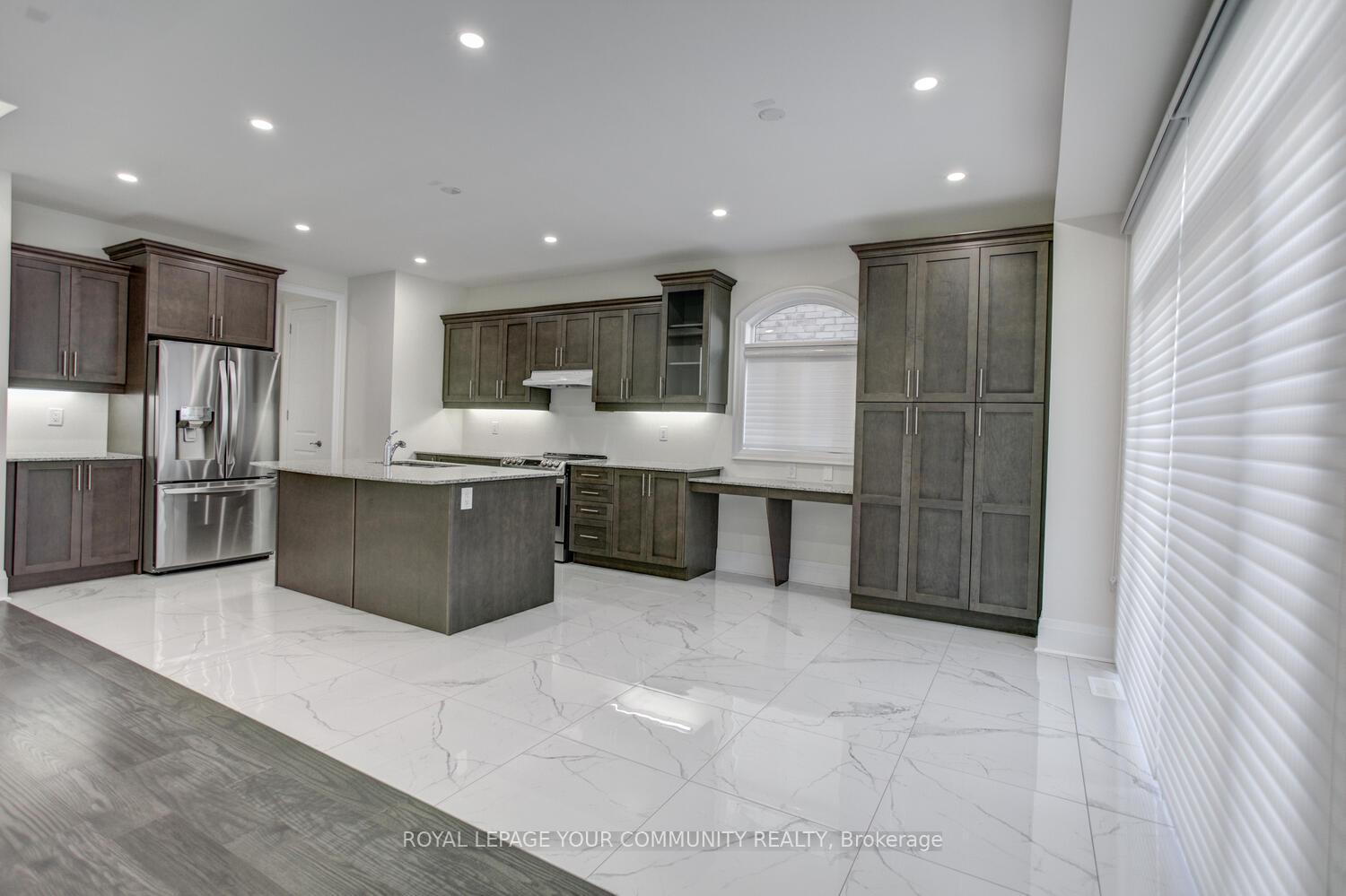 Photo 10 of 13 Bannockburn Drive, Vaughan, Vellore Village — HOMEH