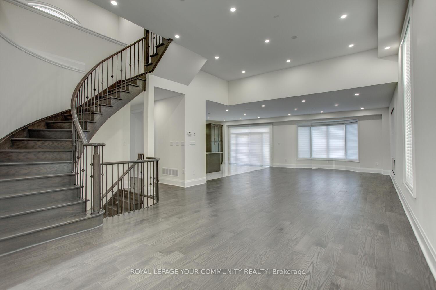 Photo 13 of 13 Bannockburn Drive, Vaughan, Vellore Village — HOMEH