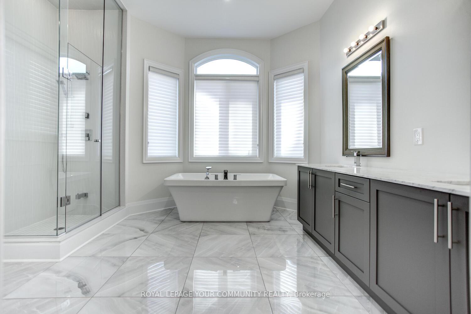Photo 15 of 13 Bannockburn Drive, Vaughan, Vellore Village — HOMEH