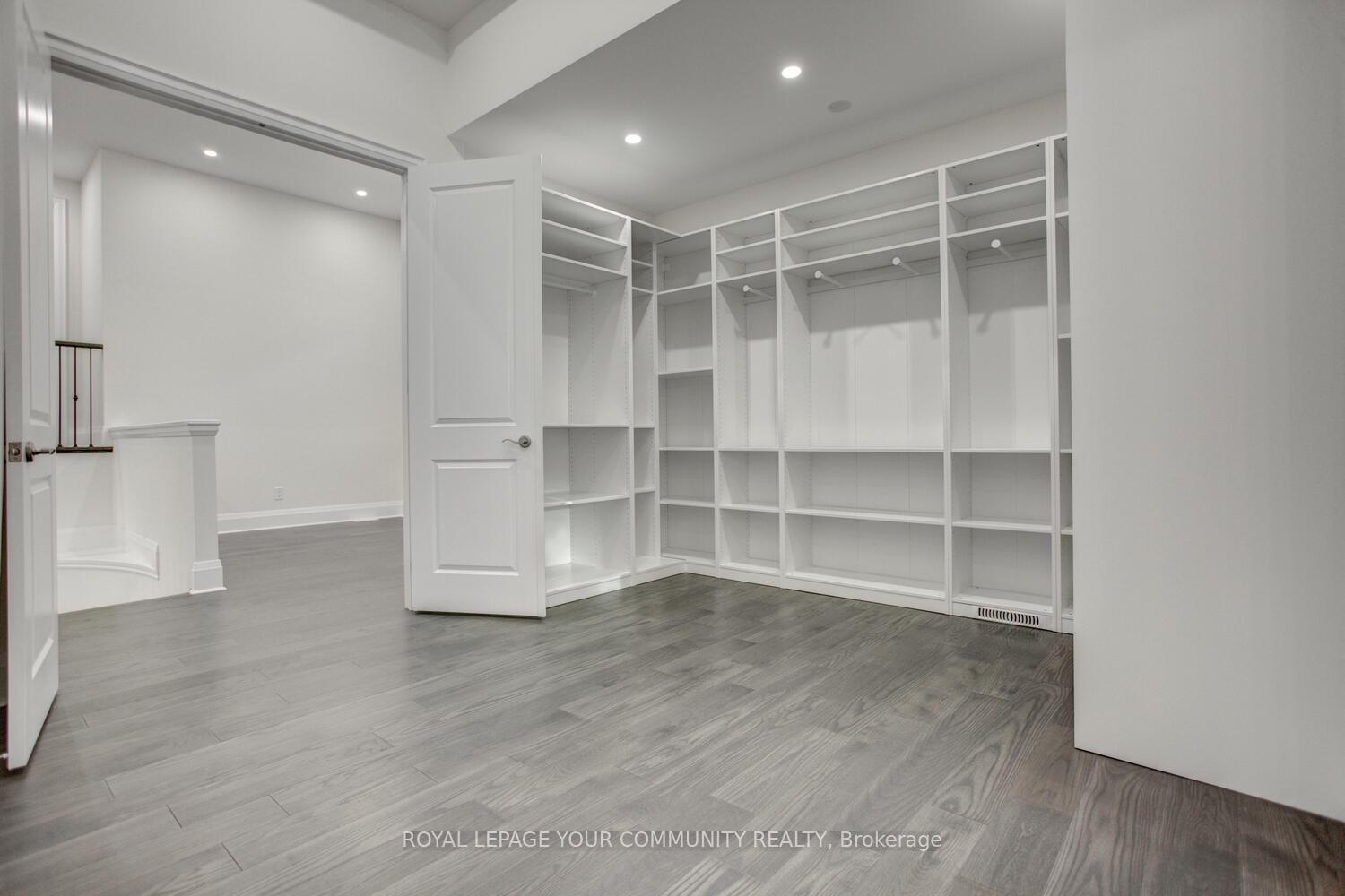 Photo 18 of 13 Bannockburn Drive, Vaughan, Vellore Village — HOMEH