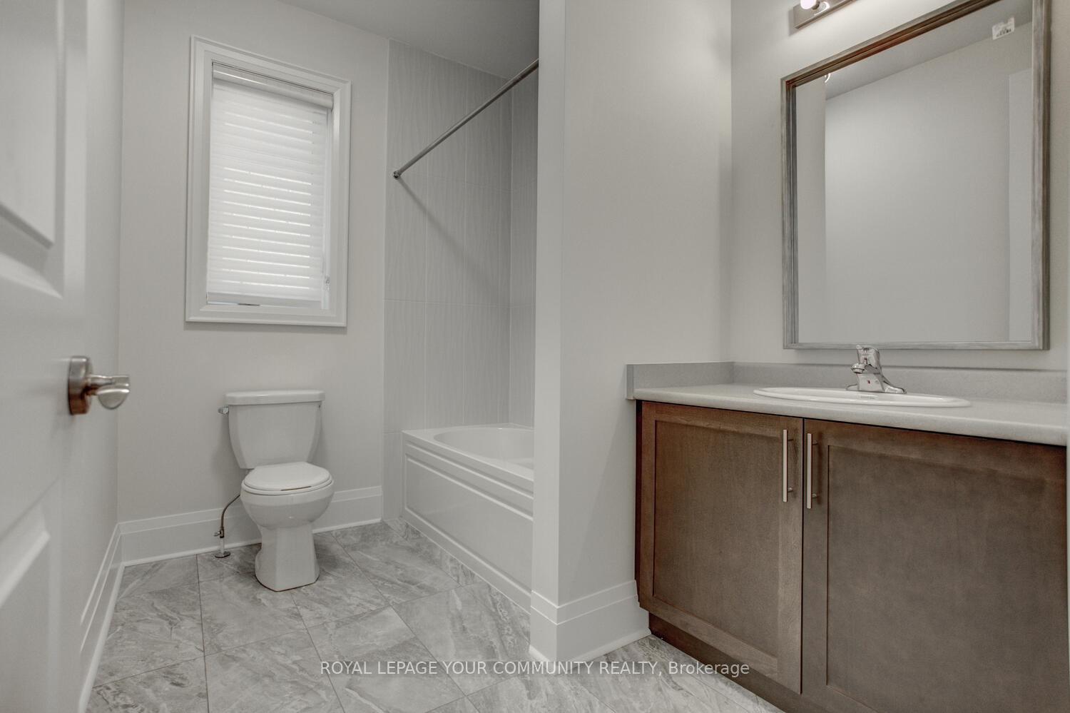 Photo 25 of 13 Bannockburn Drive, Vaughan, Vellore Village — HOMEH