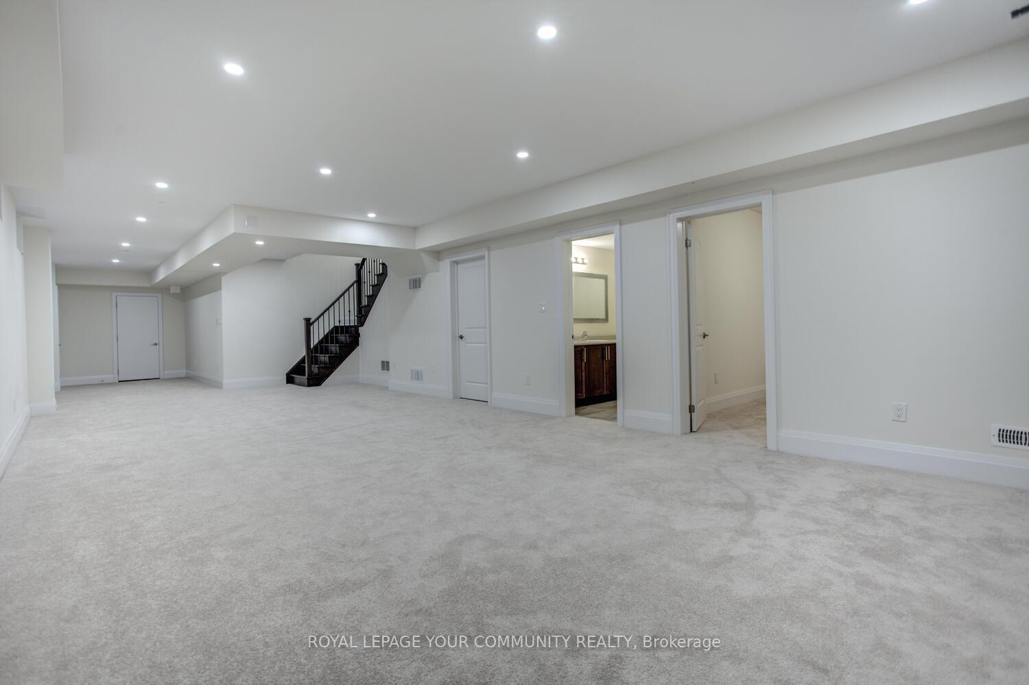 Photo 37 of 13 Bannockburn Drive, Vaughan, Vellore Village — HOMEH