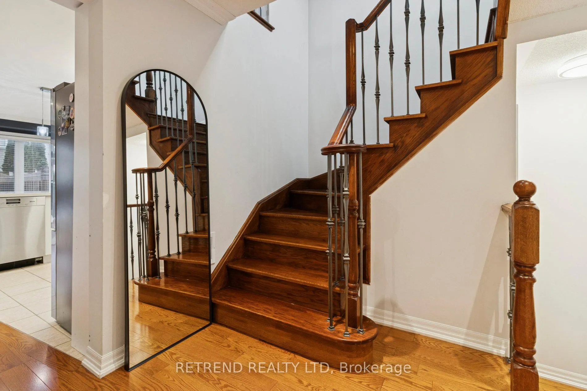 Photo 6 of 6 Summit Drive, Vaughan, Vellore Village — HOMEH