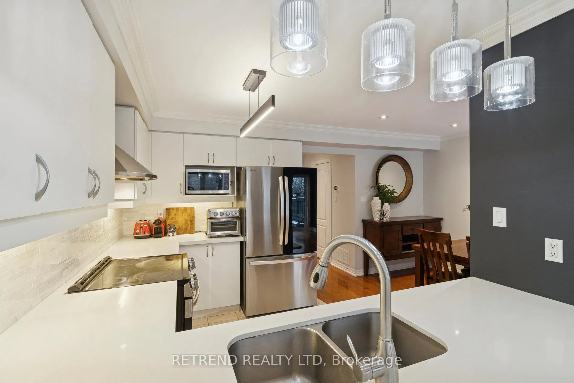 Photo 15 of 6 Summit Drive, Vaughan, Vellore Village — HOMEH