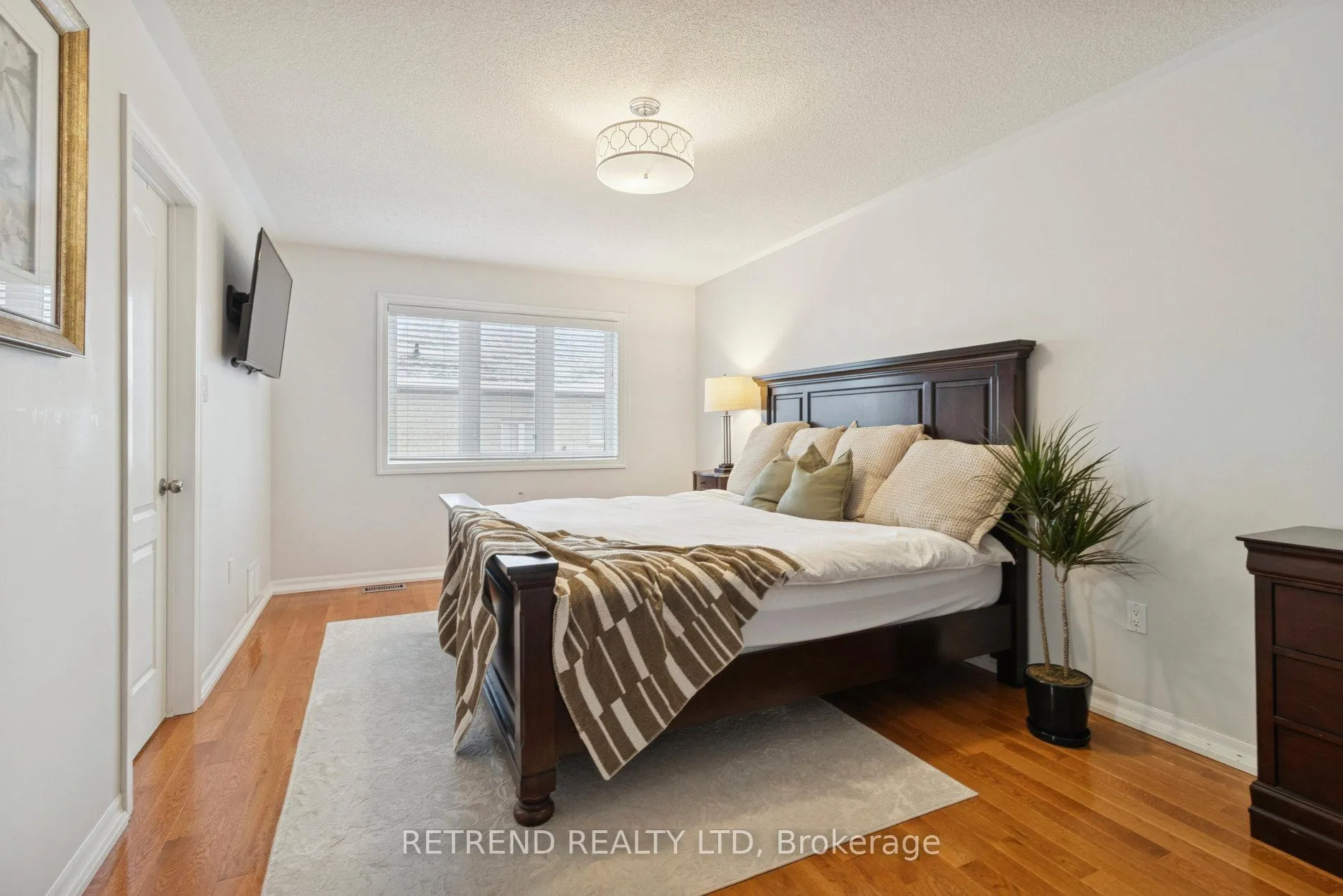 Photo 22 of 6 Summit Drive, Vaughan, Vellore Village — HOMEH