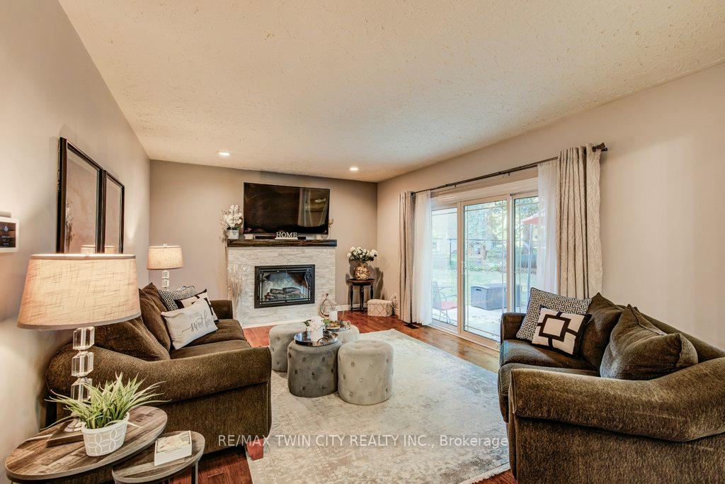 Photo 16 of 466 Kingsford Place, Waterloo — HOMEH