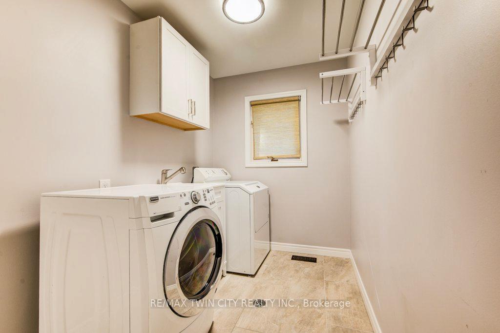 Photo 18 of 466 Kingsford Place, Waterloo — HOMEH