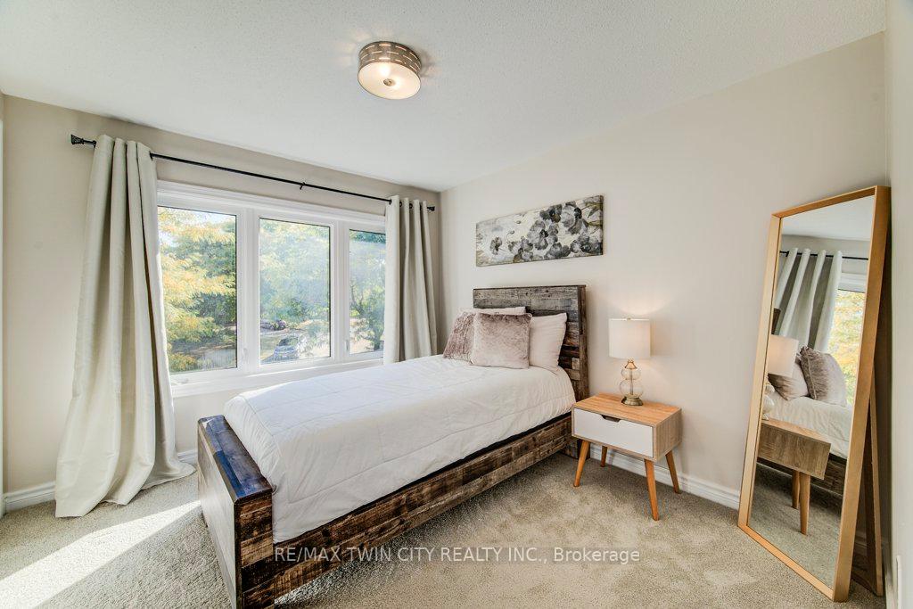 Photo 21 of 466 Kingsford Place, Waterloo — HOMEH