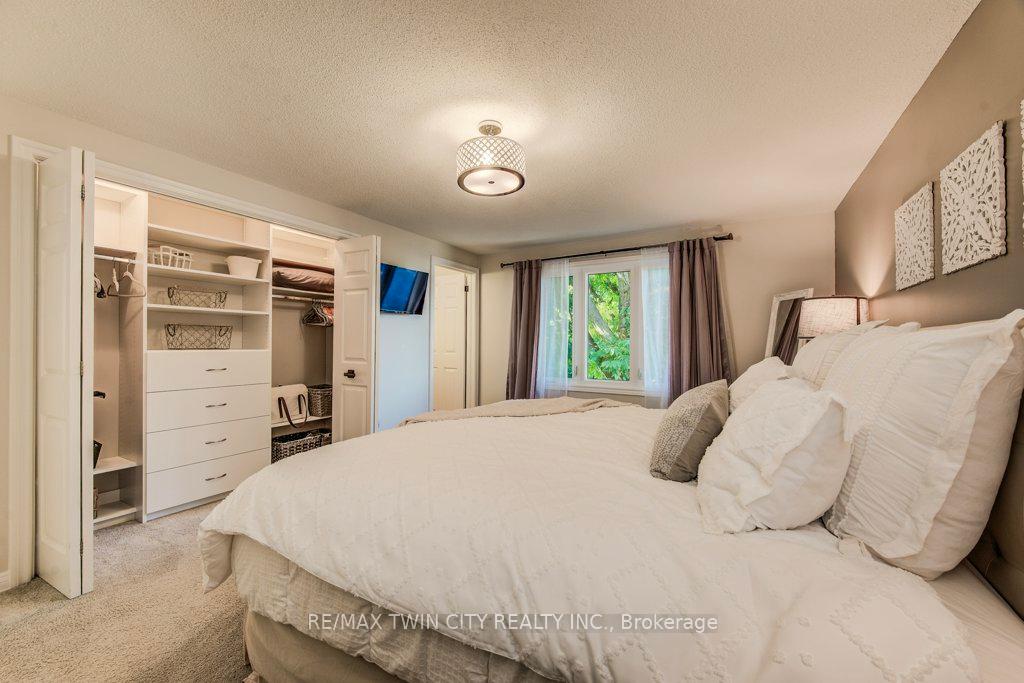 Photo 24 of 466 Kingsford Place, Waterloo — HOMEH