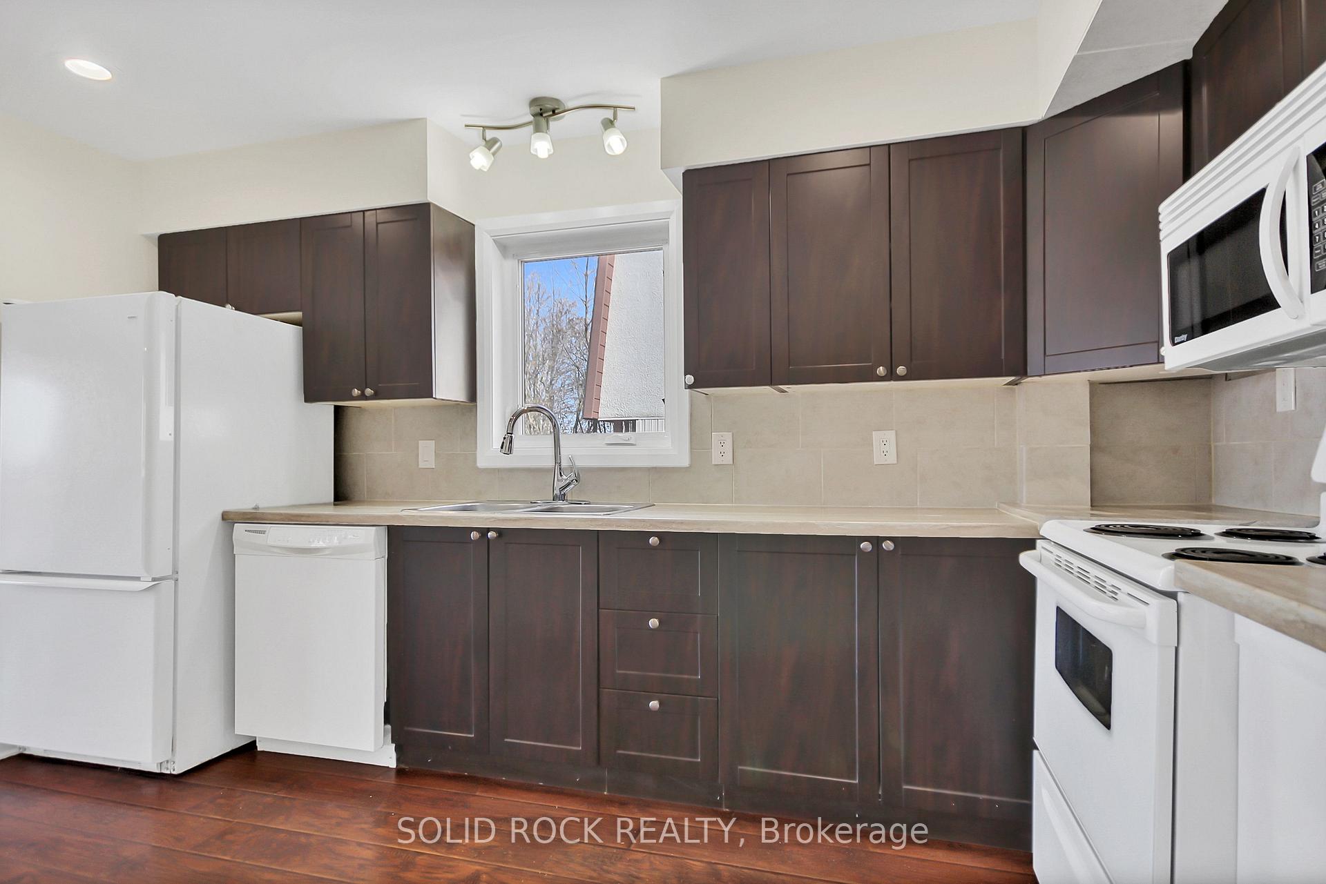 Photo 11 of 42 Westcliffe Road, Ottawa, Westcliffe Estates — HOMEH